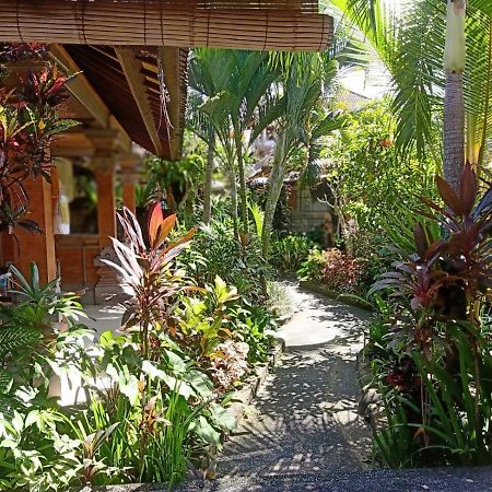 Family Guest House Ubud Eksteriør billede