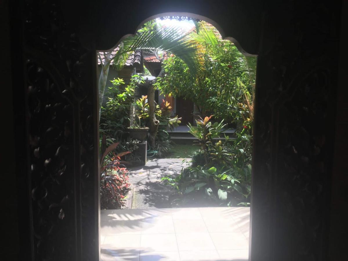 Family Guest House Ubud Eksteriør billede